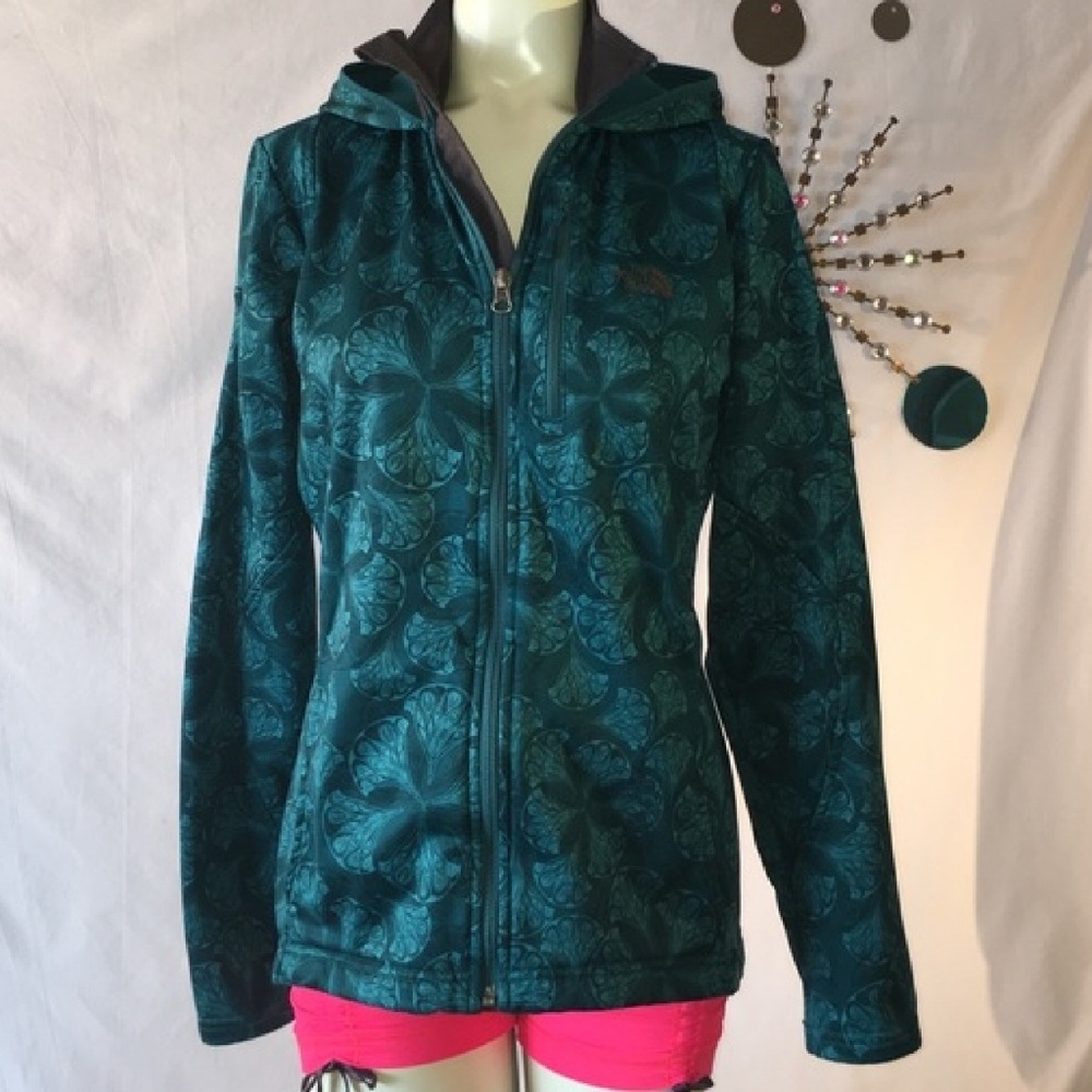 TODAY ONLY PRICE DROP💲North Face jacket sz M 💕